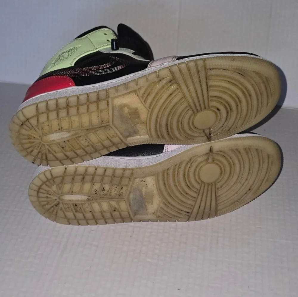 Nike Air Jordan 1 Mid GS Glow In The Dark Black Pink Volt Sneakers Size 7Y